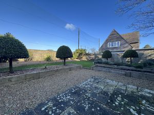 Photo 16- click for photo gallery